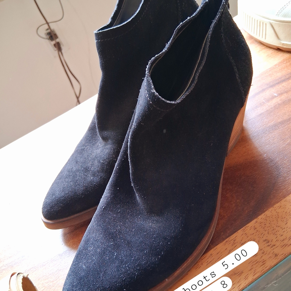 Sleek Black Ankle Booties with Elastic Panel